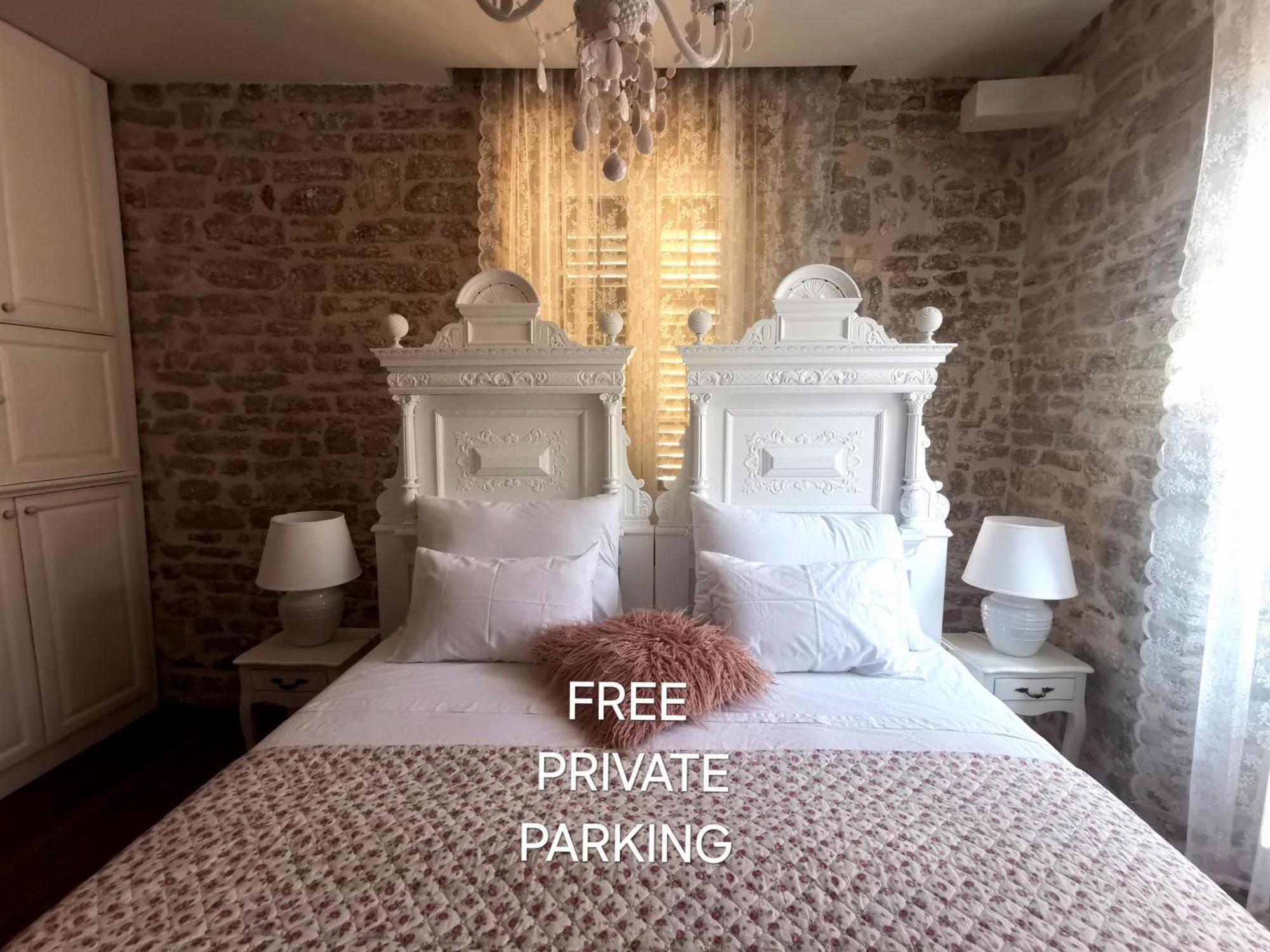 L&L Rooms Royal Sibenik Bagian luar foto
